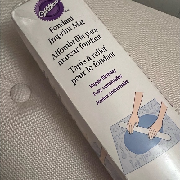 Wilton Fondant Imprint Mat—HAPPY BIRTHDAY - Picture 3 of 6